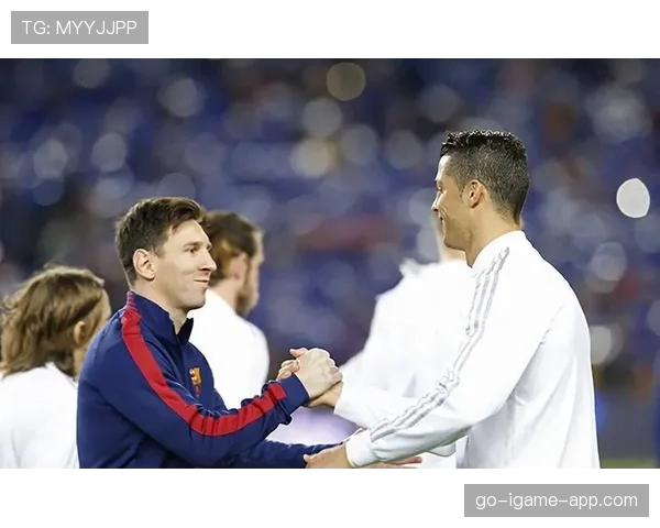 C罗与梅西对比：历史地位评判的标准与核心差异