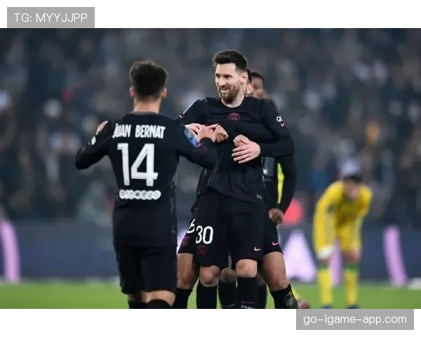 C罗与梅西金球奖竞争格局及核心差异解析