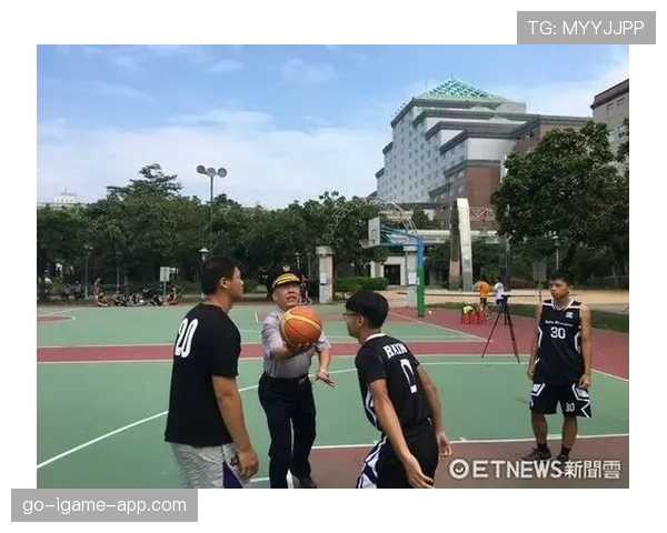 篮球比赛中裁判协商判罚流程的规则详解与适用场景